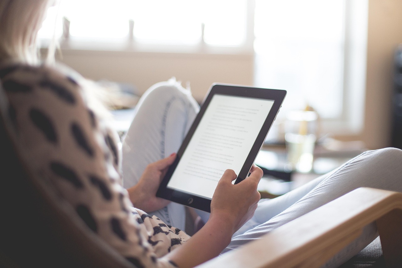 How to Write Blog Introductions That Keep Readers Reading